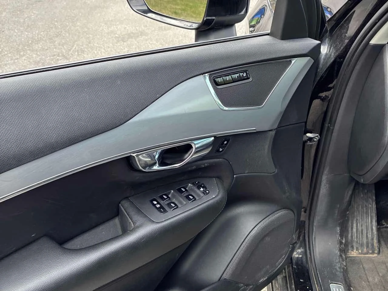 Volvo Xc90  | Momentum | PANO | MEMORY | КОЖА, снимка 10 - Автомобили и джипове - 54368359