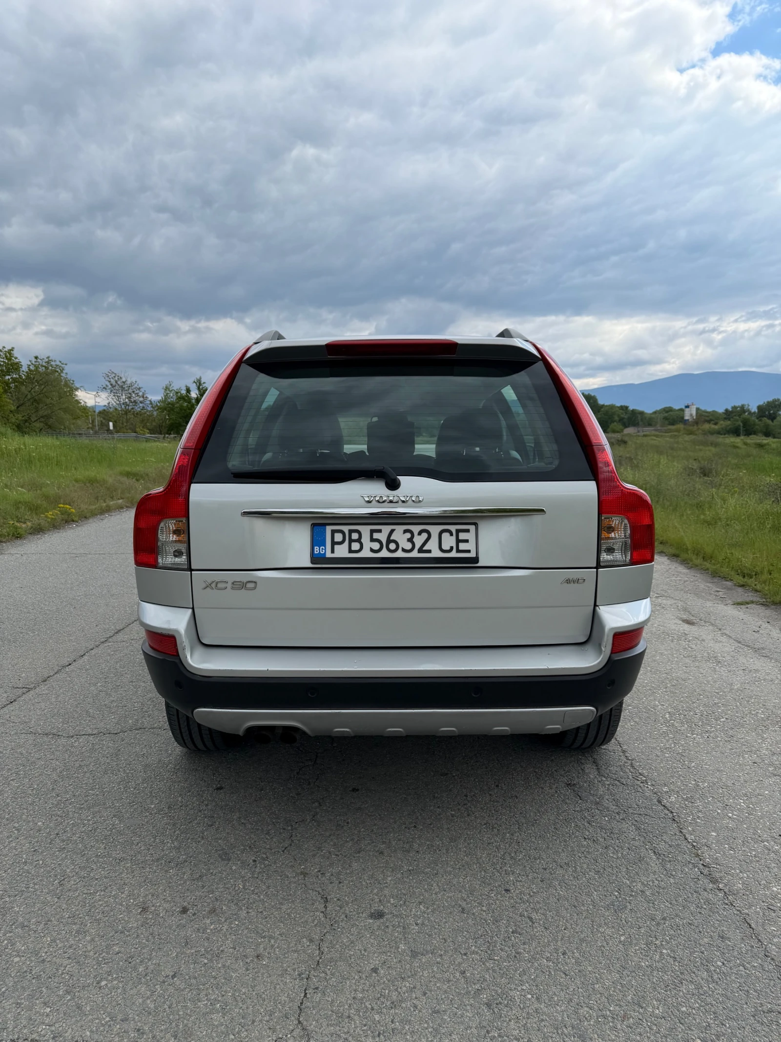 Volvo Xc90, снимка 3 - Автомобили и джипове - 54416989