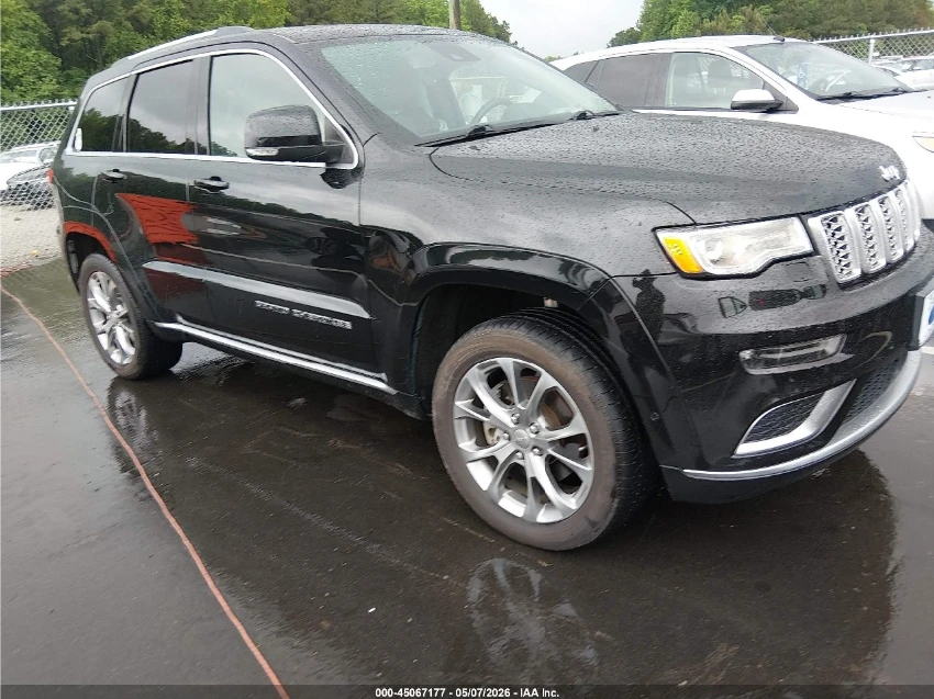 Jeep Grand cherokee SUMMIT / HARMAN / ОБДУХ / ПОДГРЕВИ/ АВТО ПАРКИРАНЕ