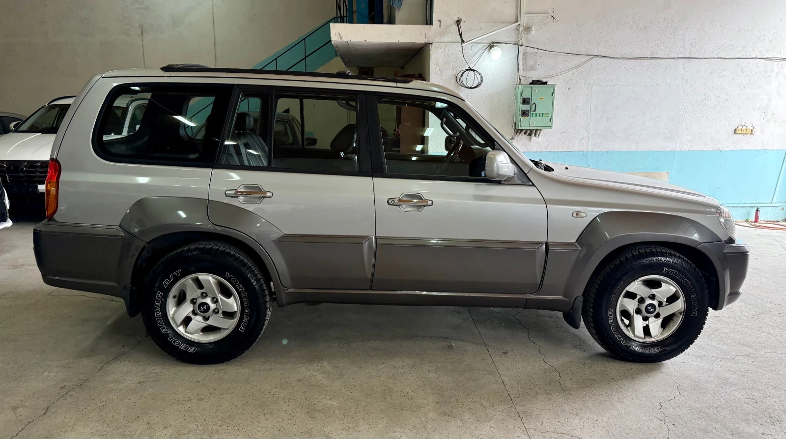 Hyundai Terracan 4x4 3.5 V6 Бензин Сервизна История, снимка 10 - Автомобили и джипове - 55412516