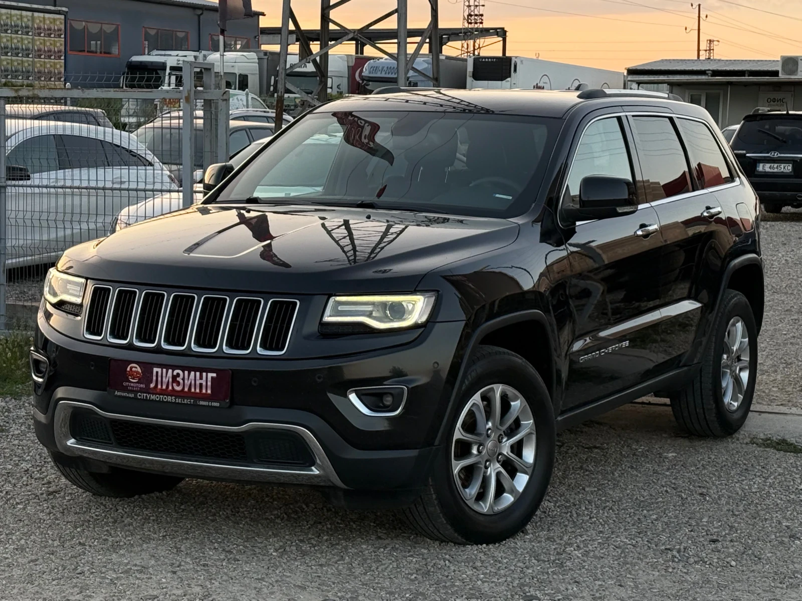 Jeep Grand cherokee 3.0 CRDI LED NAVI 4-ПОДГРЕВА, снимка 2 - Автомобили и джипове - 55656013