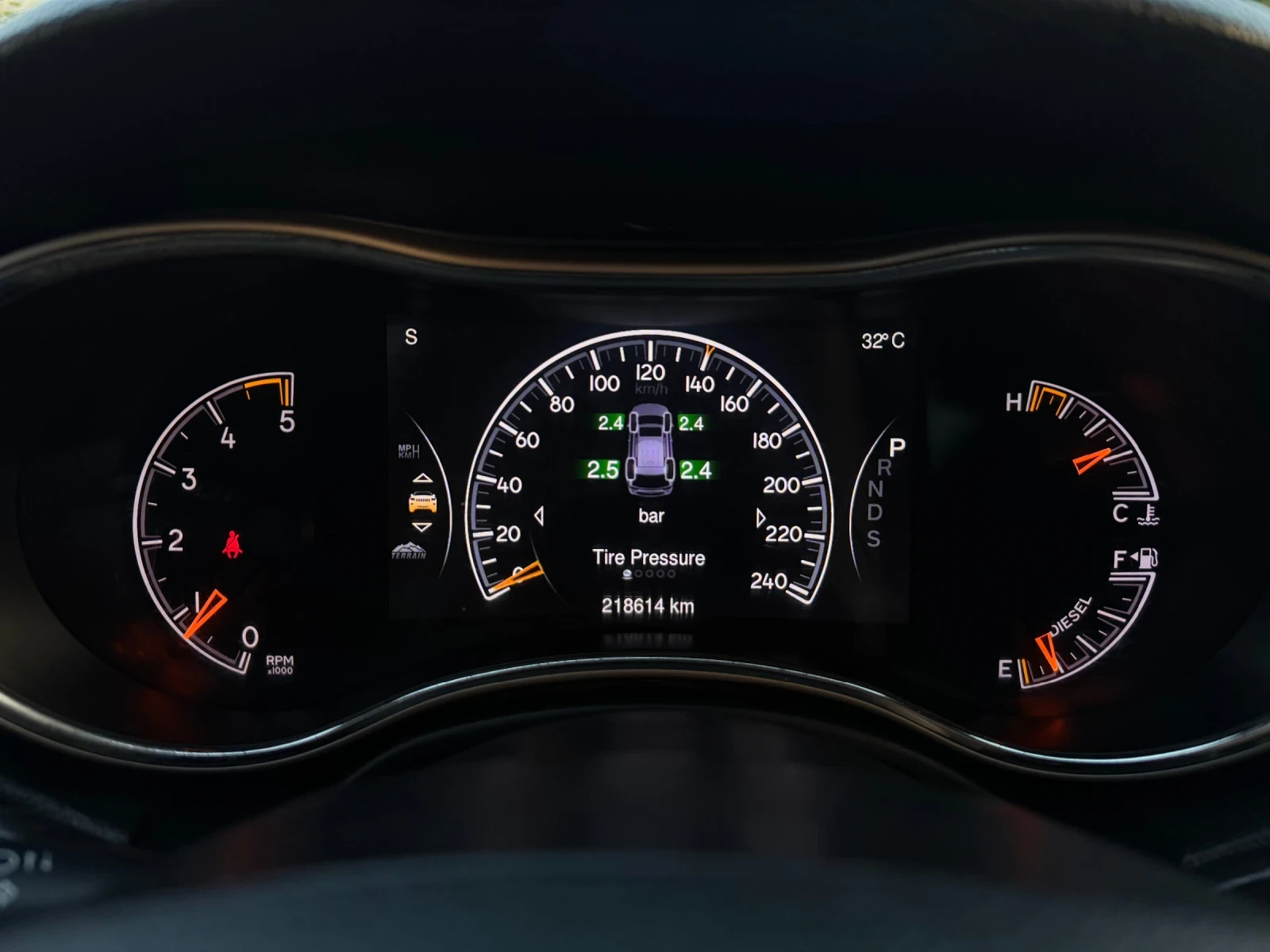 Jeep Grand cherokee 3.0 CRDI LED NAVI 4-ПОДГРЕВА, снимка 15 - Автомобили и джипове - 55656013