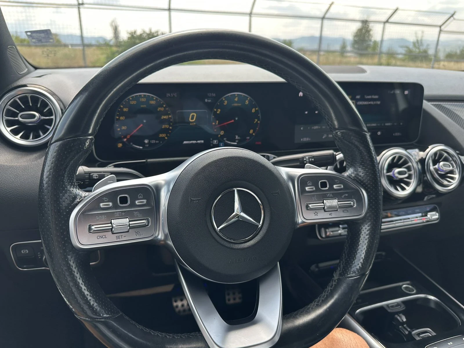Mercedes-Benz GLA 45 AMG Лизинг, снимка 13 - Автомобили и джипове - 55692883