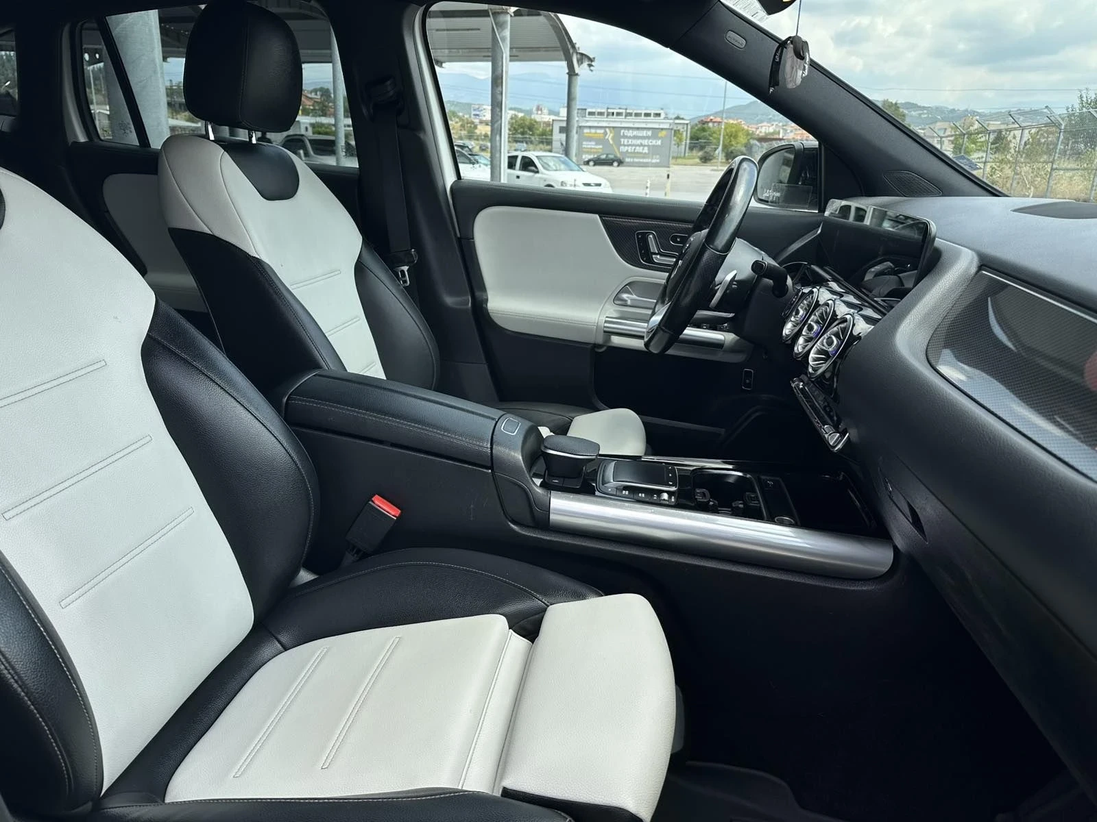 Mercedes-Benz GLA 45 AMG Лизинг, снимка 17 - Автомобили и джипове - 55692883