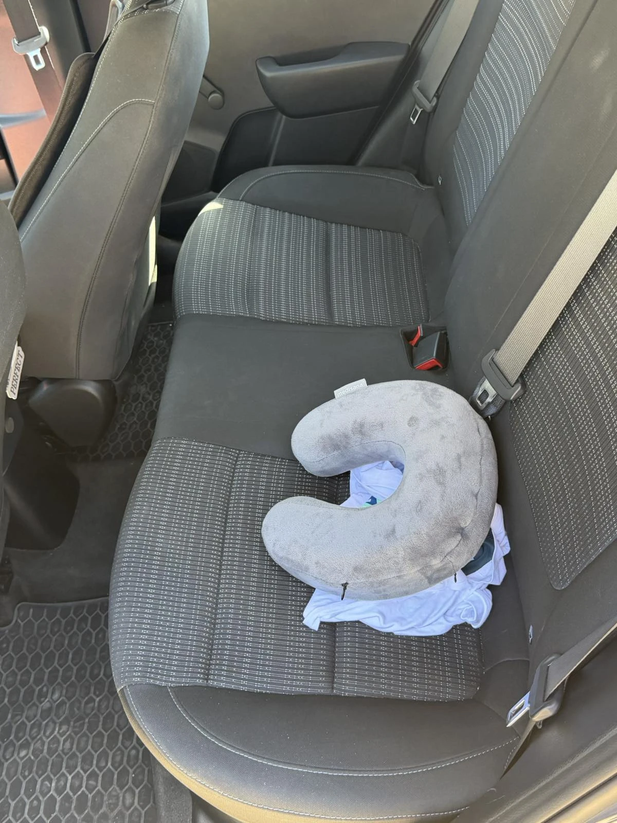 Kia Stonic, снимка 6 - Автомобили и джипове - 55976585
