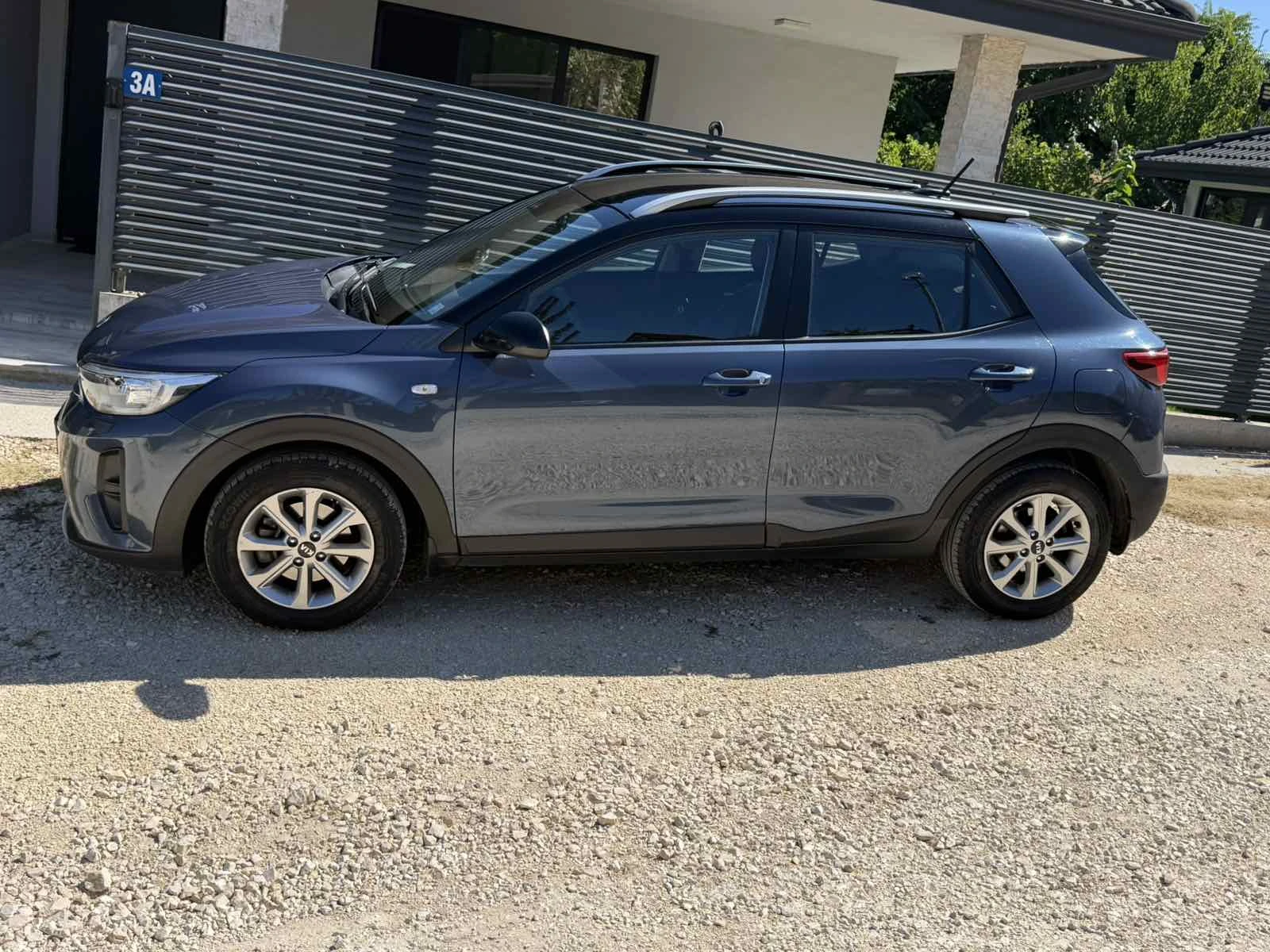 Kia Stonic, снимка 3 - Автомобили и джипове - 55976585