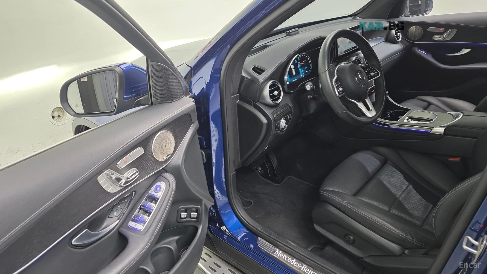 Mercedes-Benz GLC 300 AMG* DIGITAL* ПАМЕТ* HEADUP* BURMESTER, снимка 12 - Автомобили и джипове - 56170084