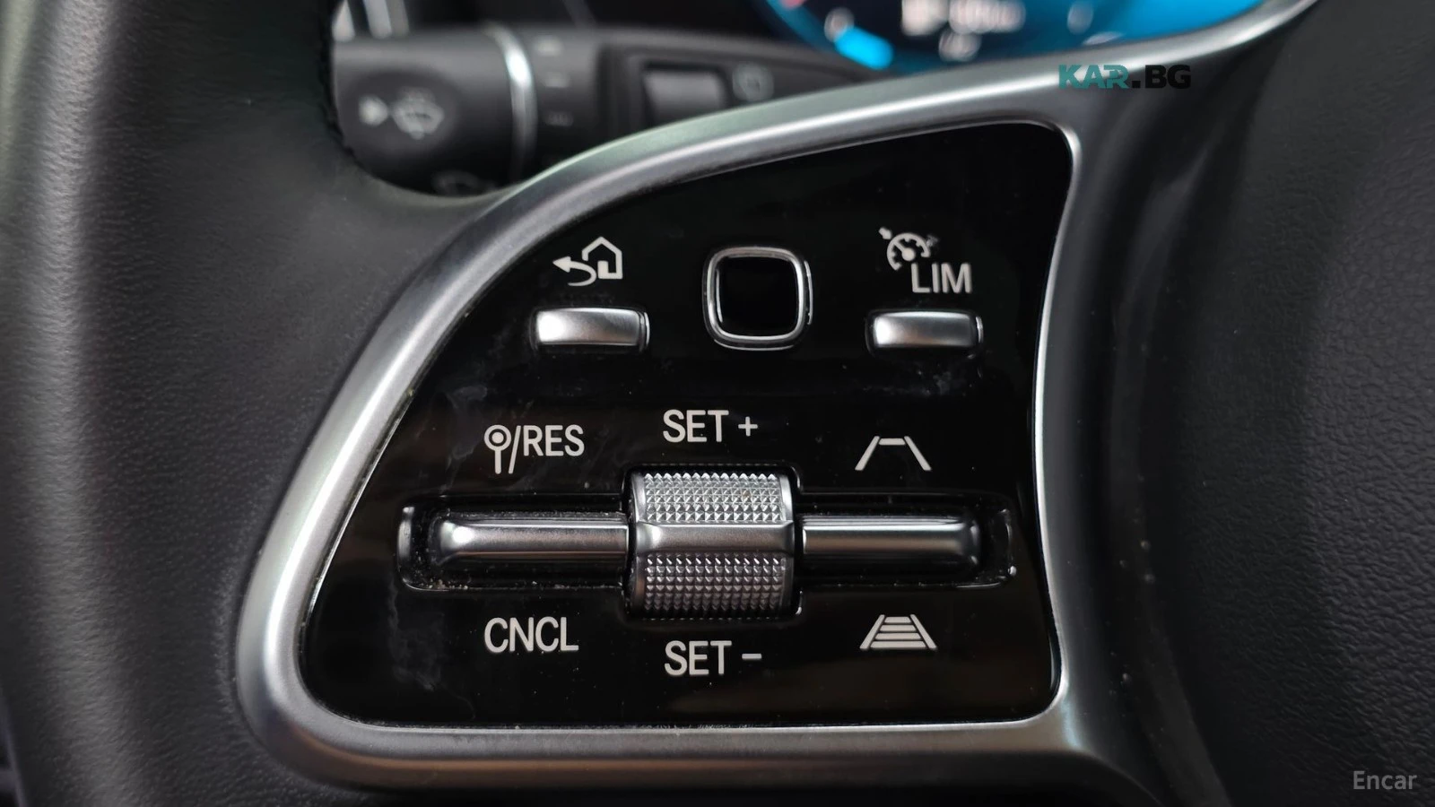 Mercedes-Benz GLC 300 AMG* DIGITAL* ПАМЕТ* HEADUP* BURMESTER, снимка 15 - Автомобили и джипове - 56170084
