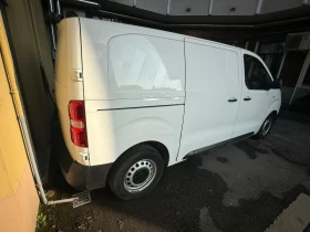 Opel Vivaro AUTOMATIC * 2.0d 122hp* 9.2020г* КЛИМА* КОЖА* , снимка 3