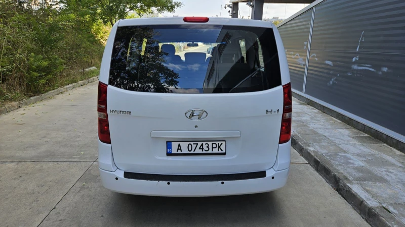 Hyundai H1 2.5CRDI, снимка 4 - Бусове и автобуси - 47609001