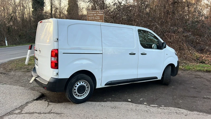 Opel Vivaro AUTOMATIC * 2.0d 122hp* 9.2020г* КЛИМА* КОЖА* , снимка 15 - Бусове и автобуси - 53177470