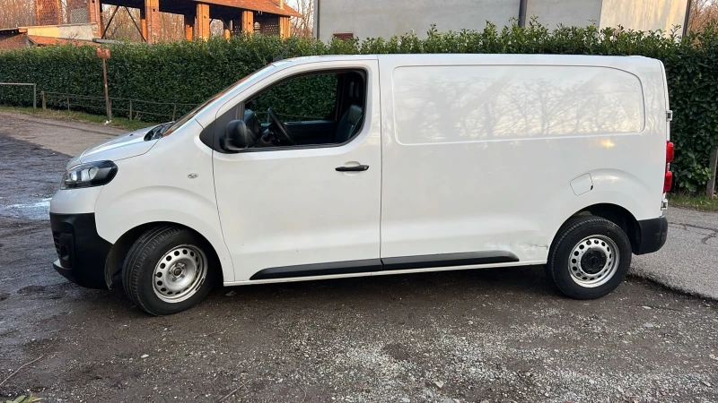 Opel Vivaro AUTOMATIC * 2.0d 122hp* 9.2020г* КЛИМА* КОЖА* , снимка 14 - Бусове и автобуси - 53177470