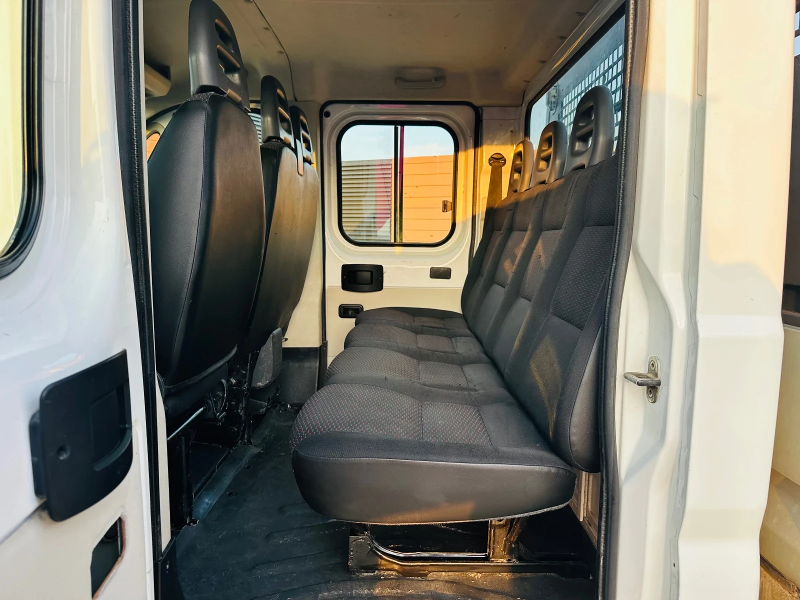 Peugeot Boxer 2.2HDI/Клима/7-места - изображение 10