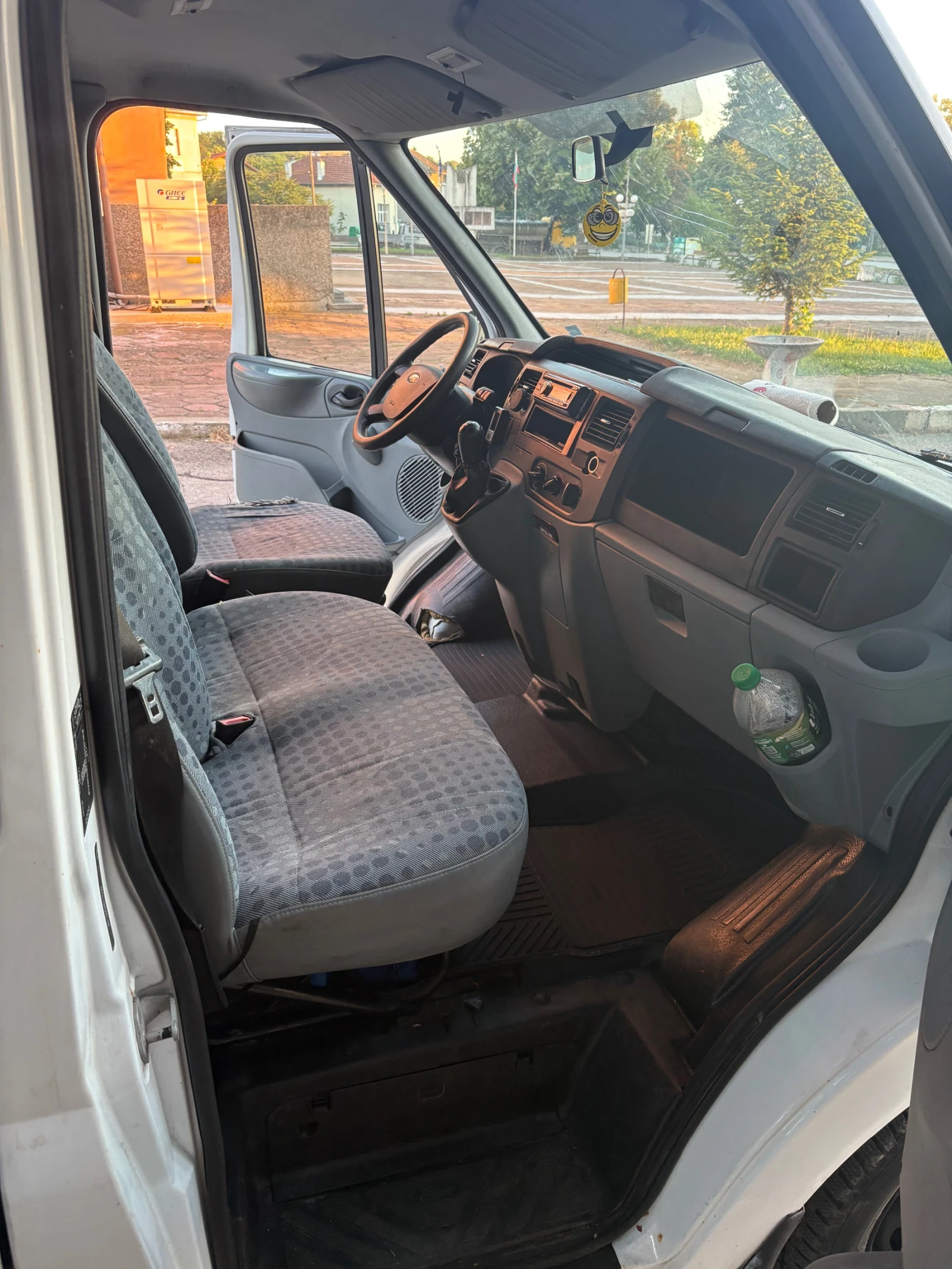 Ford Transit 2.2D, снимка 9 - Бусове и автобуси - 55139984