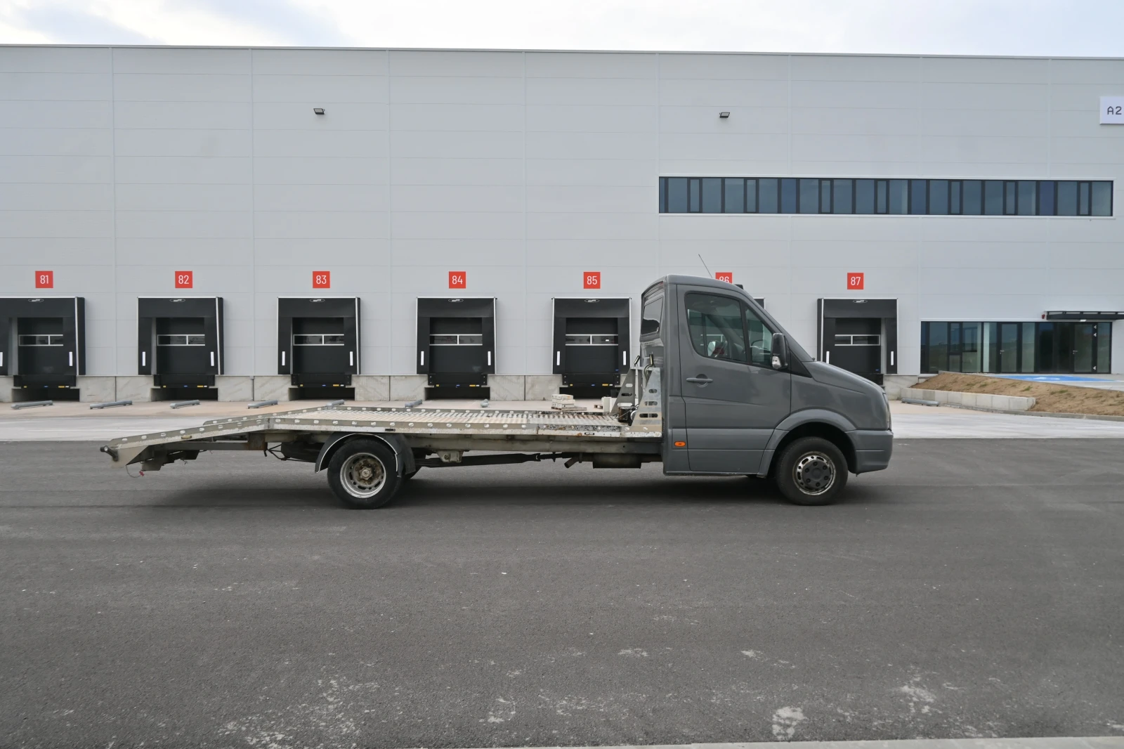 VW Crafter 2.5 TDI дизел, снимка 5 - Бусове и автобуси - 56496755