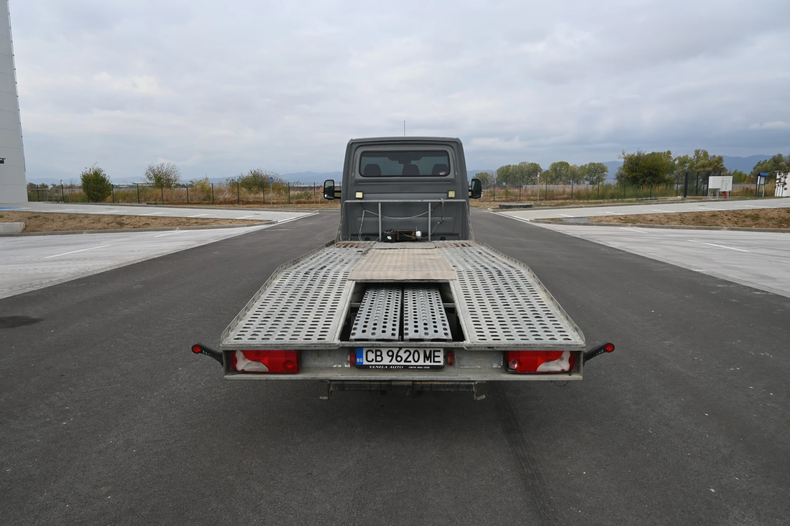 VW Crafter 2.5 TDI дизел, снимка 4 - Бусове и автобуси - 56496755