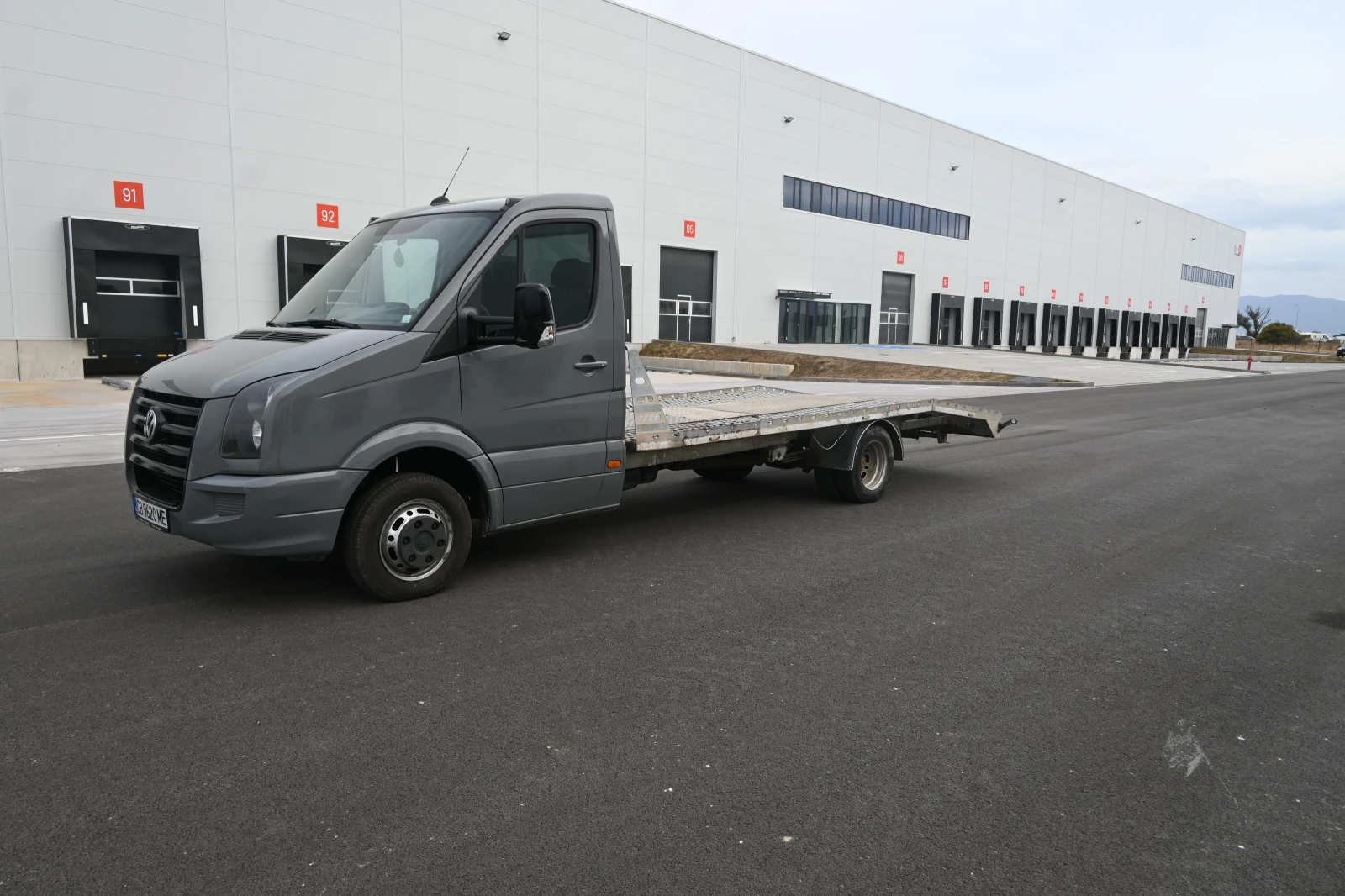 VW Crafter 2.5 TDI дизел, снимка 7 - Бусове и автобуси - 56496755
