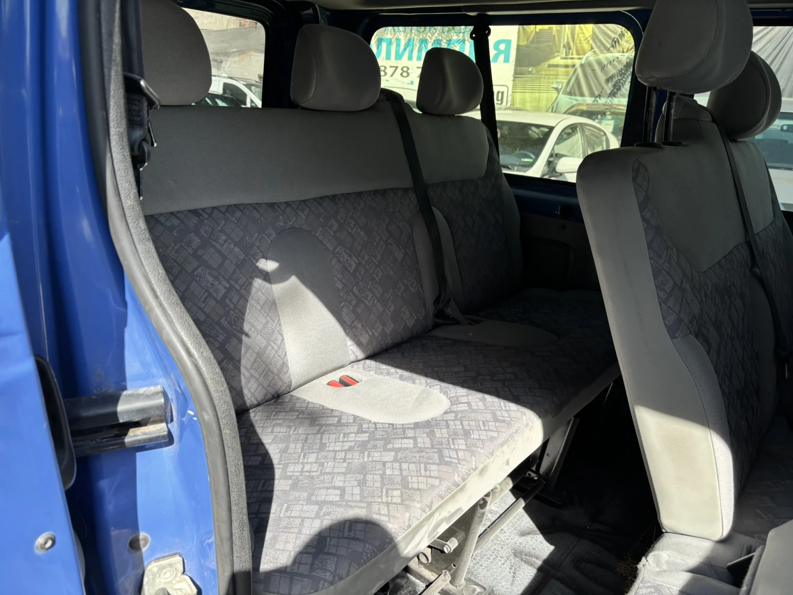 Opel Vivaro 1.9 CDTI, снимка 11 - Бусове и автобуси - 56328708