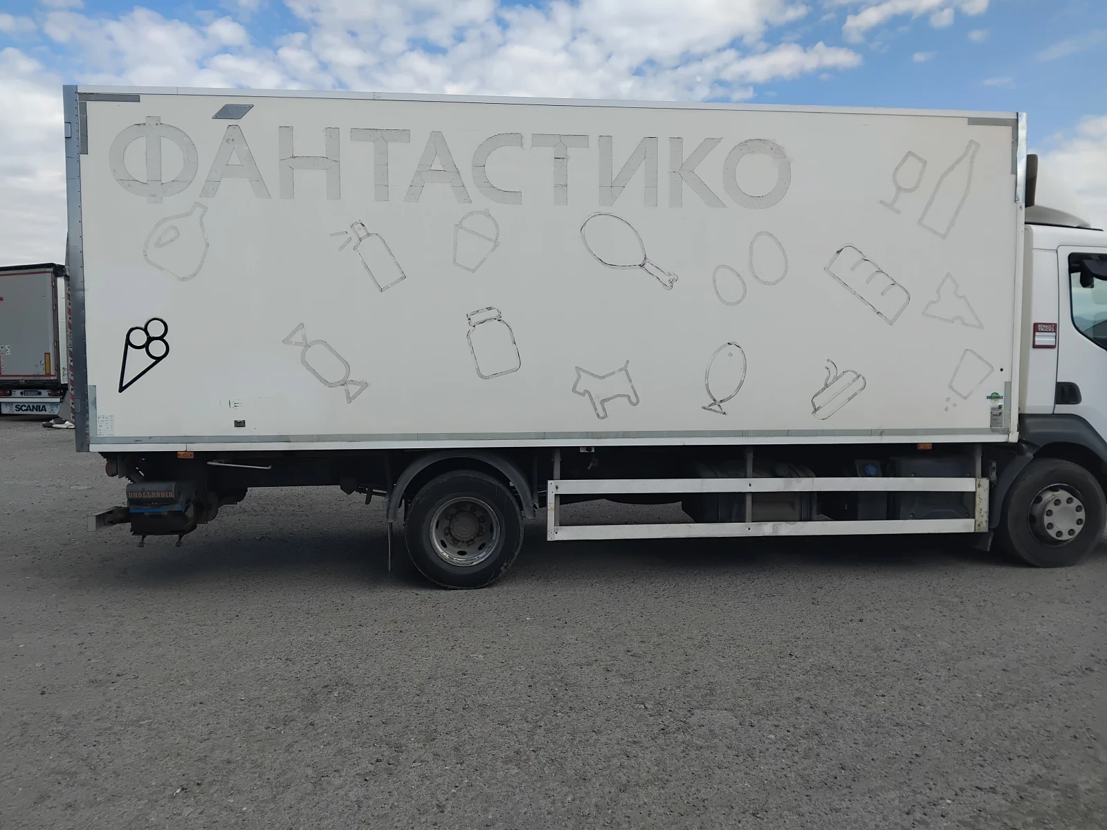 Renault D D16 с Падащ борд , снимка 6 - Камиони - 56246981