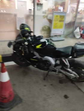 Honda Cbr 1000 rr | Mobile.bg    4