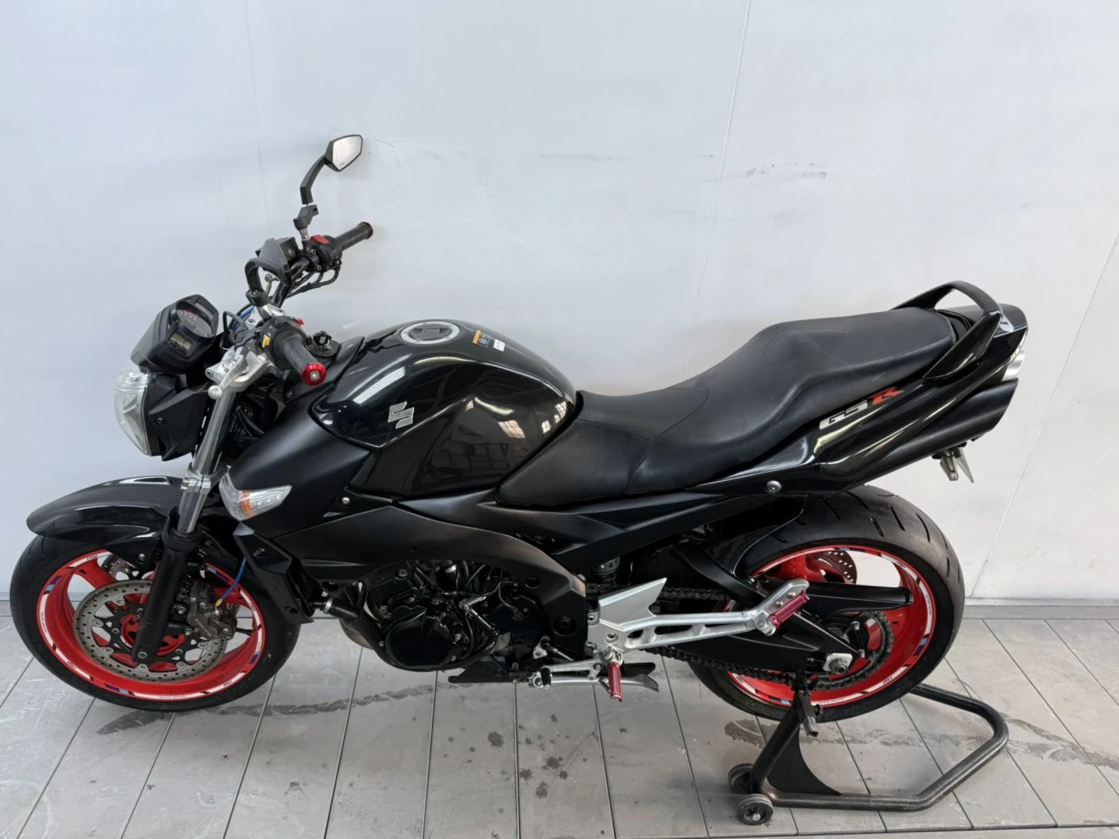 Suzuki Gsr A2 - изображение 2