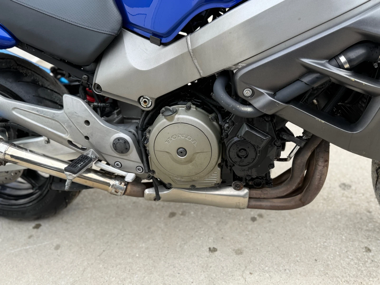 Honda Cb CB 1100 SF , НОВИ ГУМИ , НАПЪЛНО ОБСЛУЖЕН ! , снимка 11 - Мотоциклети и мототехника - 53725340