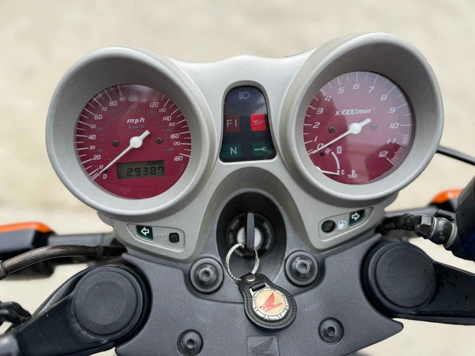 Honda Cb CB 1100 SF , НОВИ ГУМИ , НАПЪЛНО ОБСЛУЖЕН !  - изображение 6