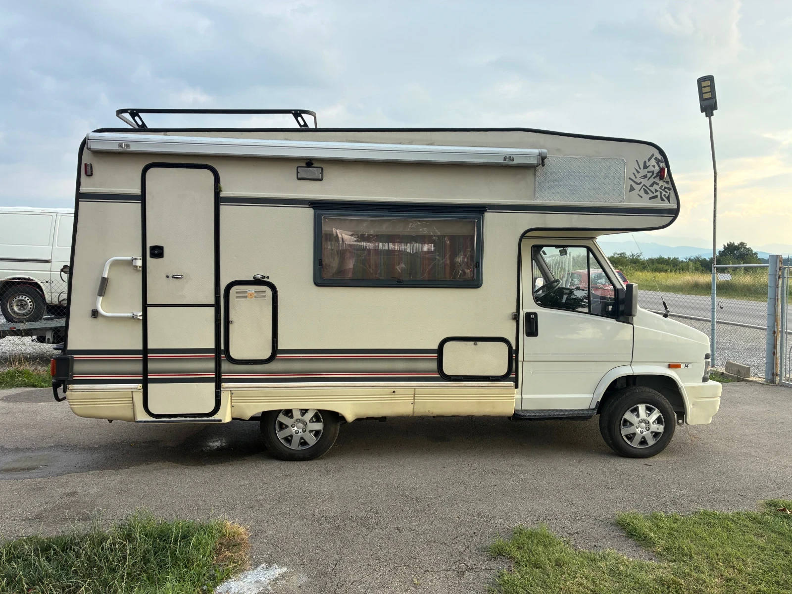 Кемпер Fiat Fiat Dukato, снимка 5 - Каравани и кемпери - 55149451