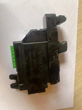 VOLVO XC90/XC70/30737519/бутон ел. стъкла, снимка 2