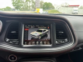 Dodge Challenger 6.4 HEMI ScatPack, снимка 15