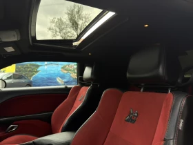 Dodge Challenger 6.4 HEMI ScatPack, снимка 17