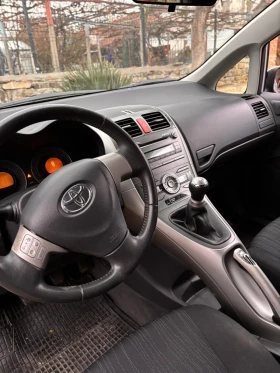 Toyota Auris 1.33i бензин , нов внос Австрия, Перфектна, снимка 4