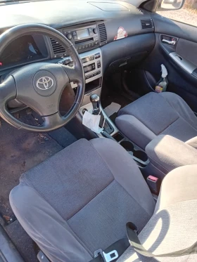 Toyota Corolla 2.0 D4D Пали и работи БРАКУВАН , снимка 8