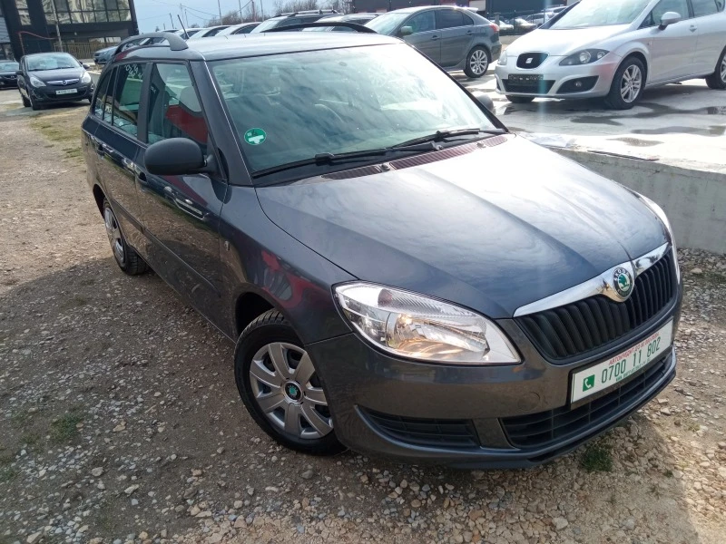 Skoda Fabia 1.2i 16V 86k.c., снимка 2 - Автомобили и джипове - 40223350