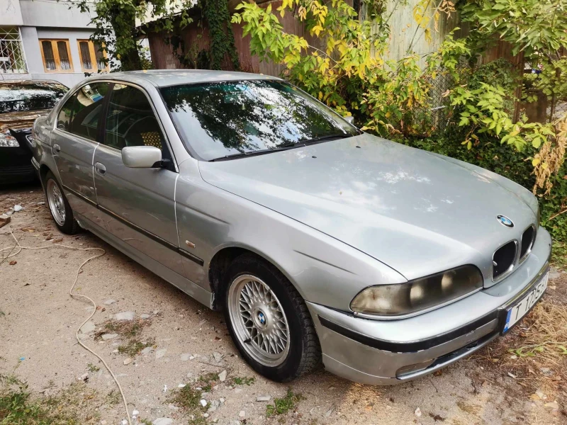 BMW 525, снимка 1 - Автомобили и джипове - 48227400