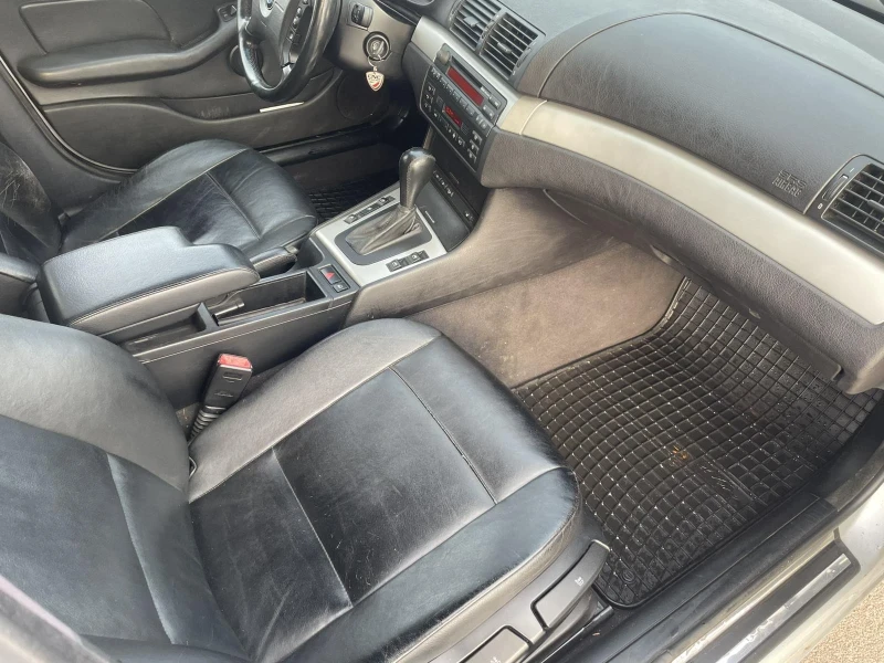 BMW 330 330xi Lpg, снимка 9 - Автомобили и джипове - 49323799