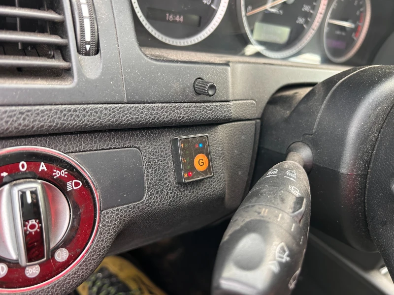 Mercedes-Benz C 180 KOMPRESSOR GAZ/NAVI/KOJA EURO 4, снимка 12 - Автомобили и джипове - 49679282