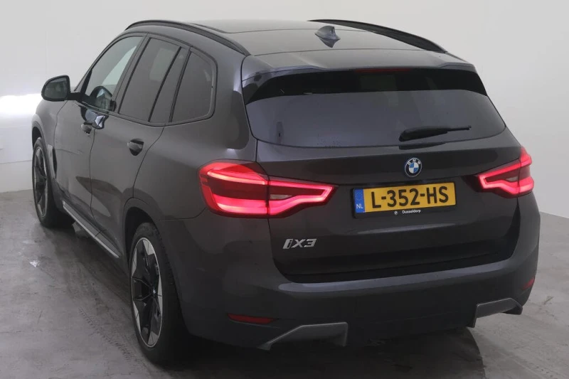 BMW iX3 High Executive, снимка 4 - Автомобили и джипове - 52474622