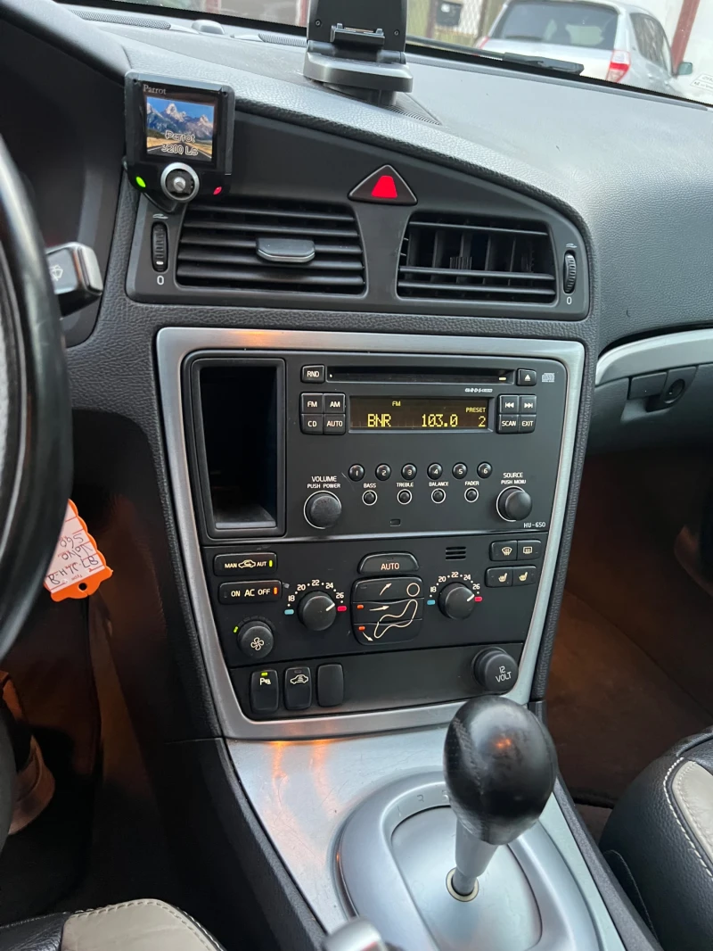 Volvo S60, снимка 10 - Автомобили и джипове - 52797802