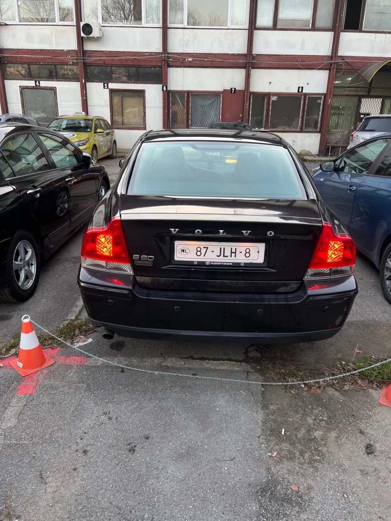Volvo S60, снимка 4 - Автомобили и джипове - 52797802