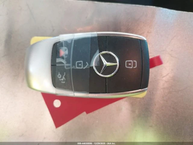 Mercedes-Benz C 43 AMG 4MATIC* КОжа* Подгрев* Обдухване* Кейлес* Blind Sp, снимка 14 - Автомобили и джипове - 53666579