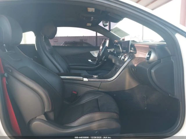 Mercedes-Benz C 43 AMG 4MATIC* КОжа* Подгрев* Обдухване* Кейлес* Blind Sp - изображение 9