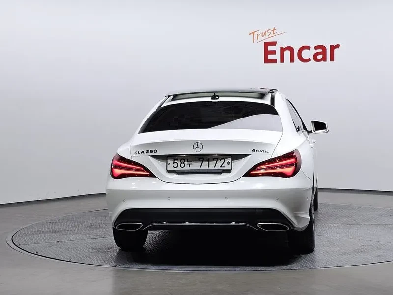 Mercedes-Benz CLA 2.5, снимка 4 - Автомобили и джипове - 54288346