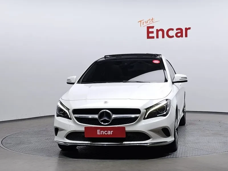 Mercedes-Benz CLA 2.5, снимка 3 - Автомобили и джипове - 54288346