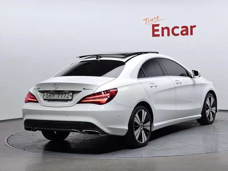 Mercedes-Benz CLA 2.5, снимка 2 - Автомобили и джипове - 54288346