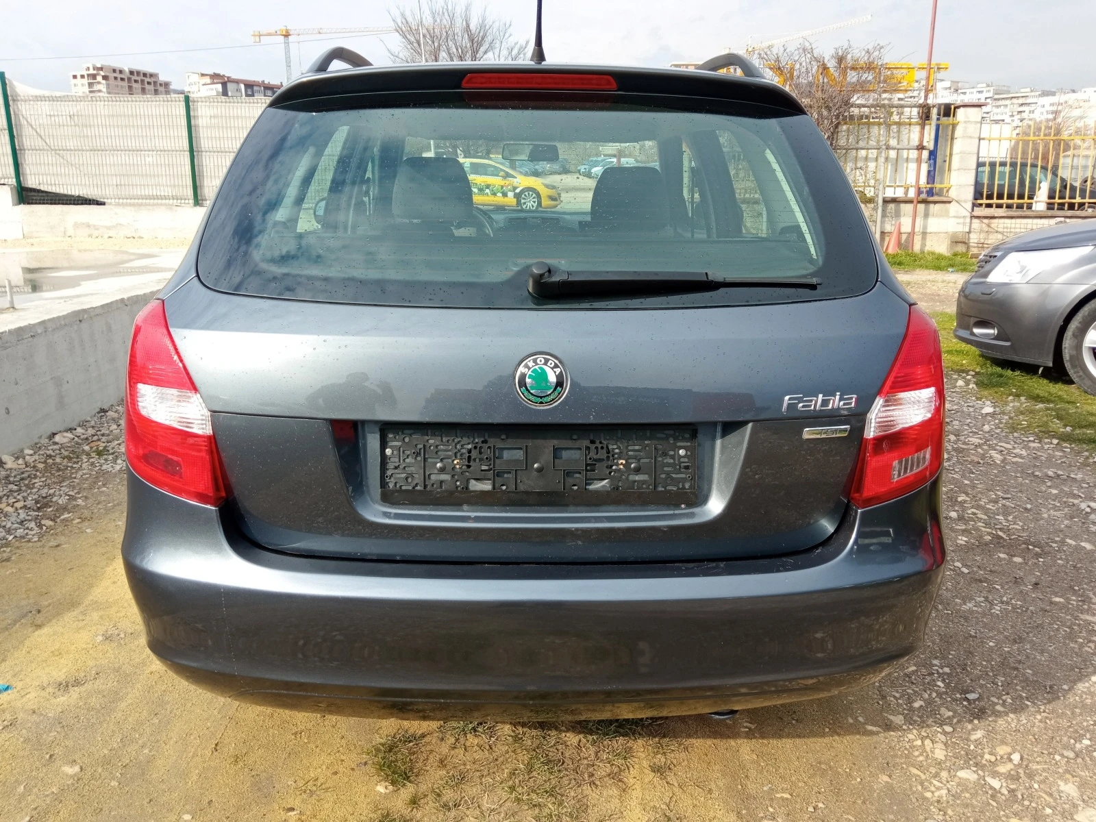 Skoda Fabia 1.2i 16V 86k.c. - изображение 7