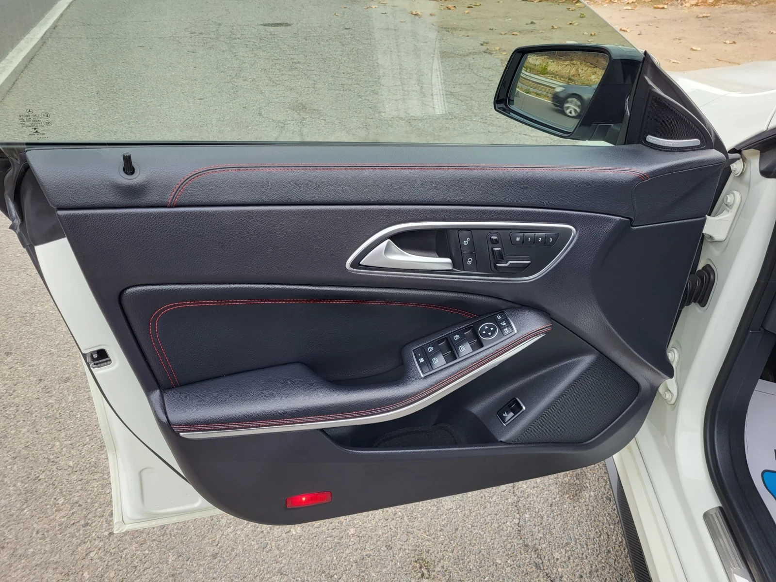 Mercedes-Benz CLA 45 AMG /4MATIK/PANORAMA - изображение 7