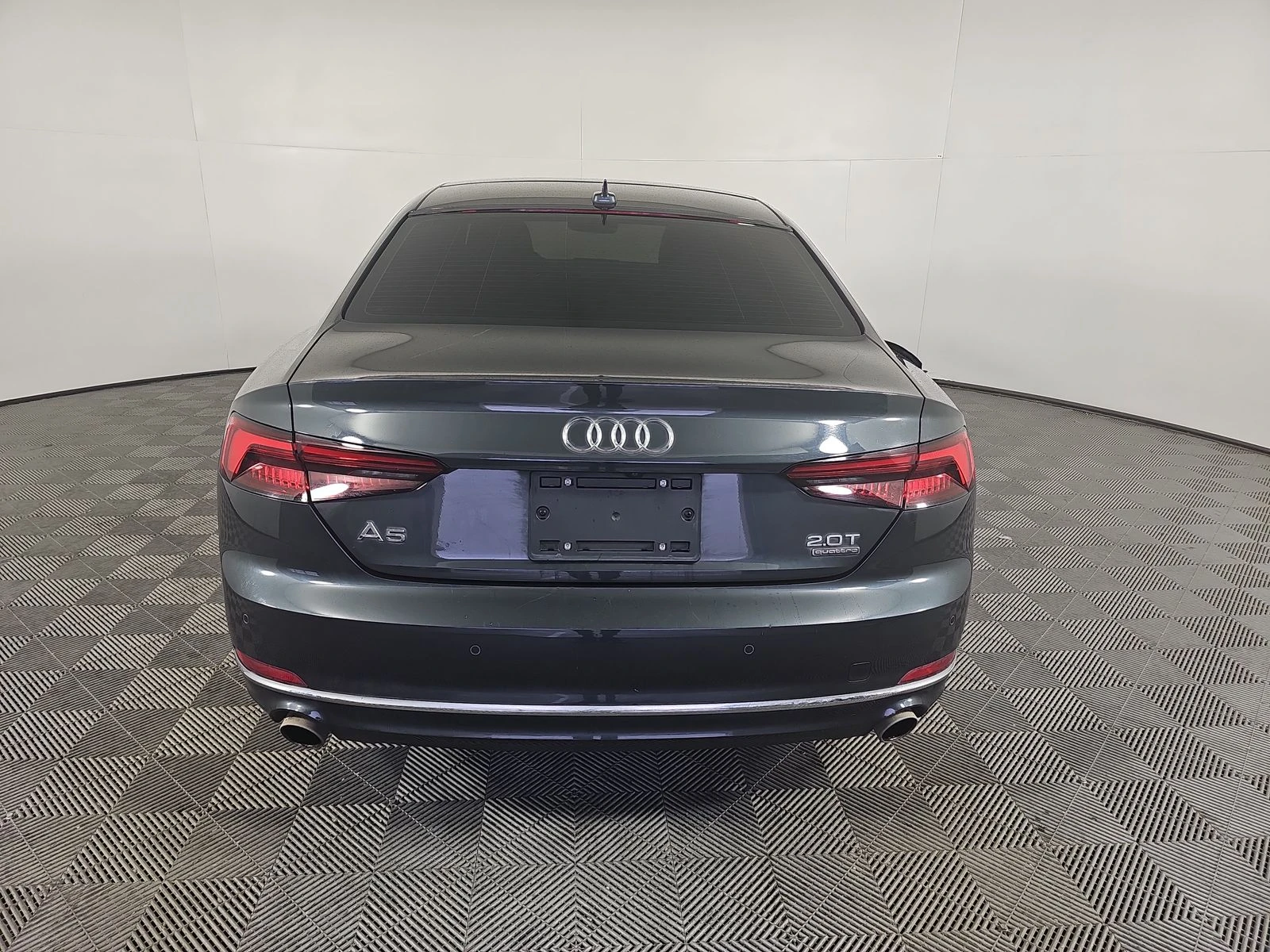 Audi A5 Premium Plus * Обдухване* * Подгрев* * Keyless* *  - изображение 6