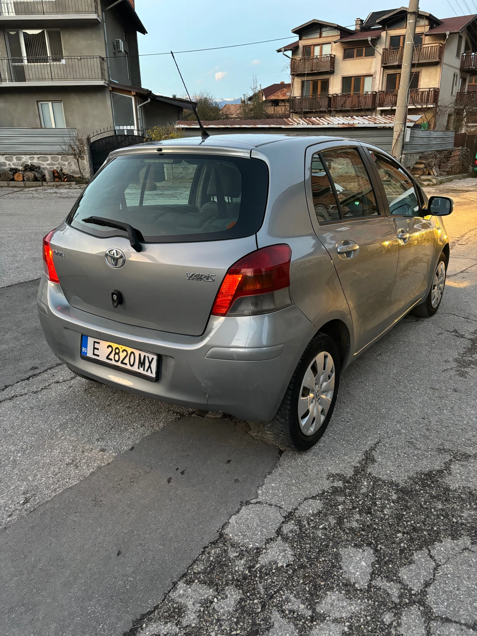 Toyota Yaris 1.4D-4D (90кс) 2009Г - изображение 3