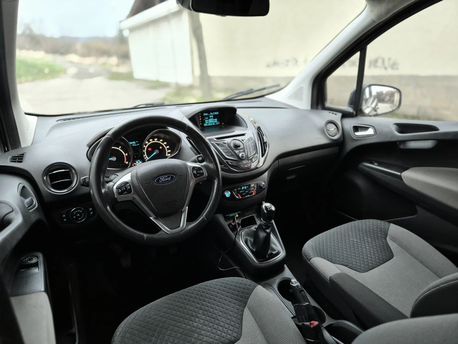 Ford Courier TOURNEO - изображение 8